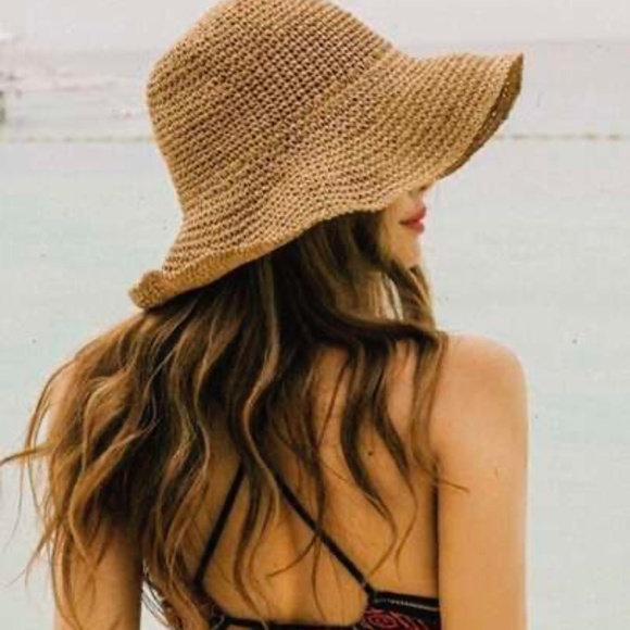 Artisan Handmade Natural Minimalist Packable Wavy Brim Straw Hat, One Size. - Picture 2 of 12